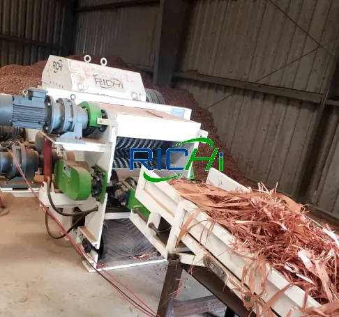 Case studies of construction of a sawdust and rice husk combustion pellet production line