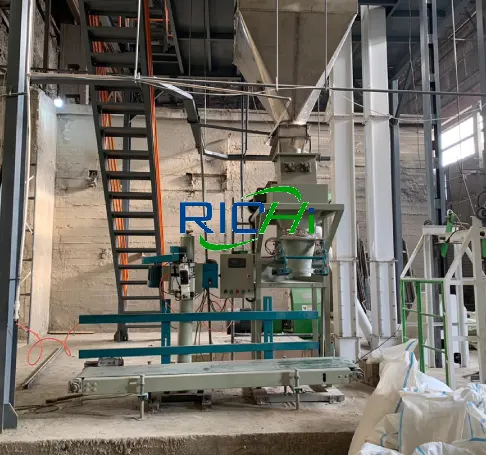 Case studies of construction of an agricultural waste organic fertilizer processing production line