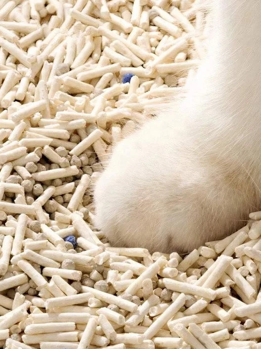 Used bedding pellets break down into soft, manageable material that’s simple to remove.